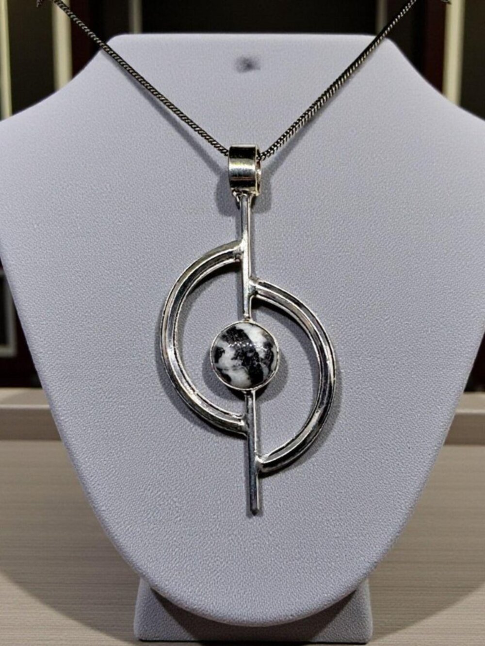 925 Silver Plated White Buffalo Turquoise Necklace Size 18"
